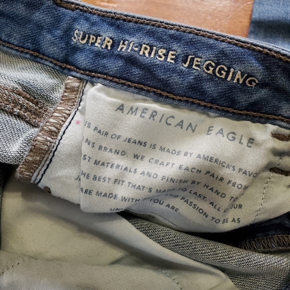American Eagle | Super Hi-Rise Jeggings - Picture 3 of 5